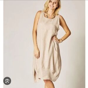 Chic – Timeless – Breezy – Elegant – Versatile